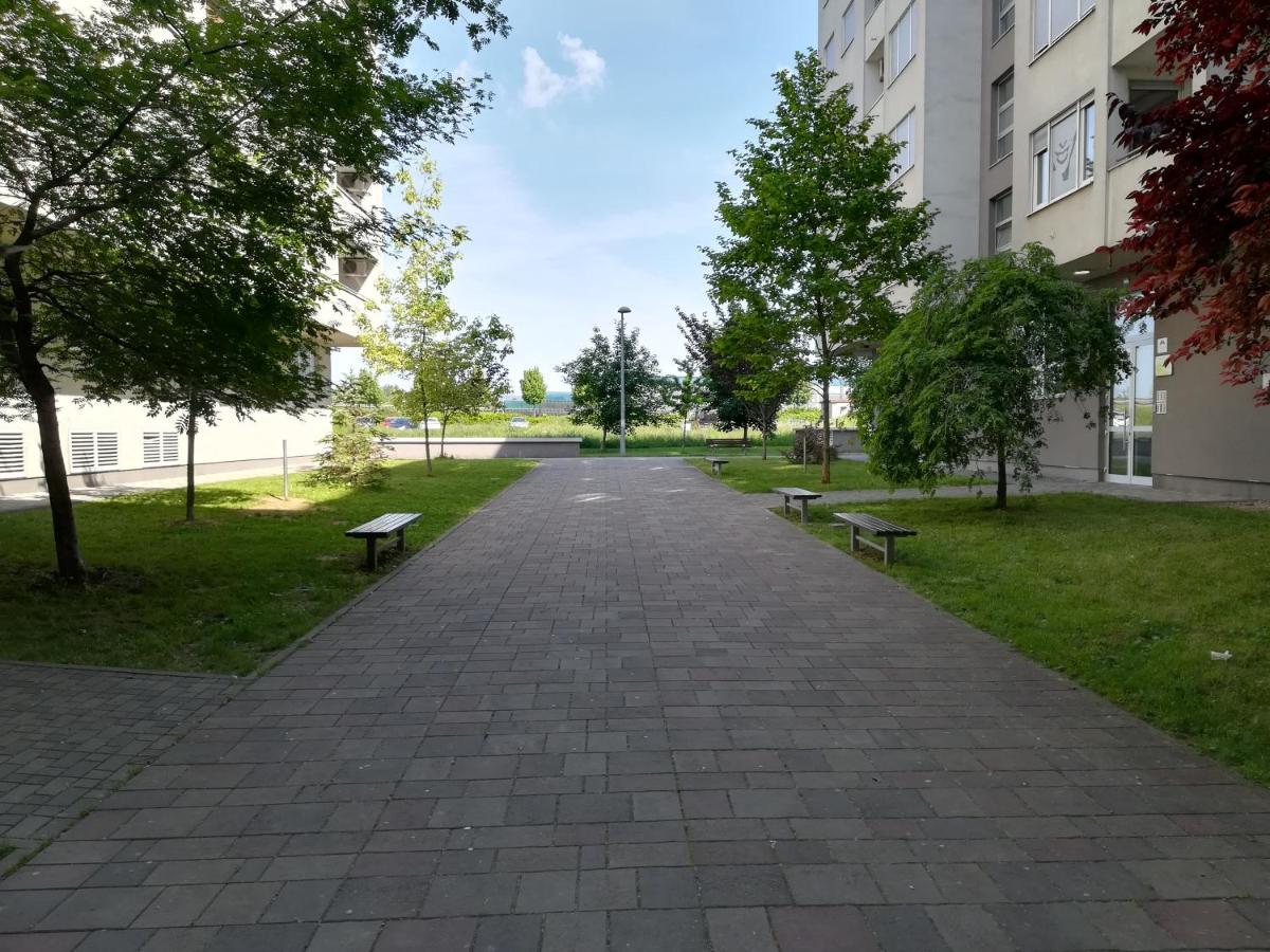 Apartments Dora Zagreb Luaran gambar