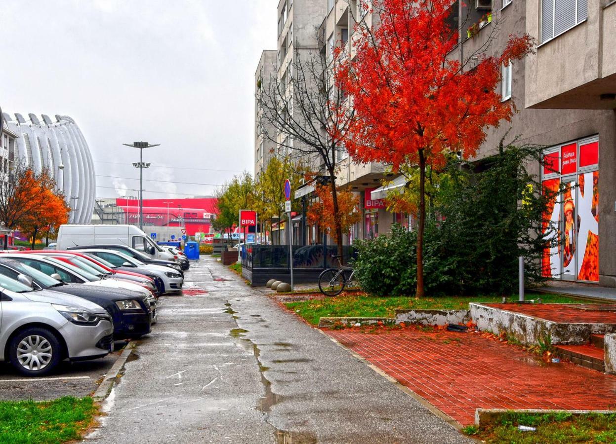 Apartments Dora Zagreb Luaran gambar