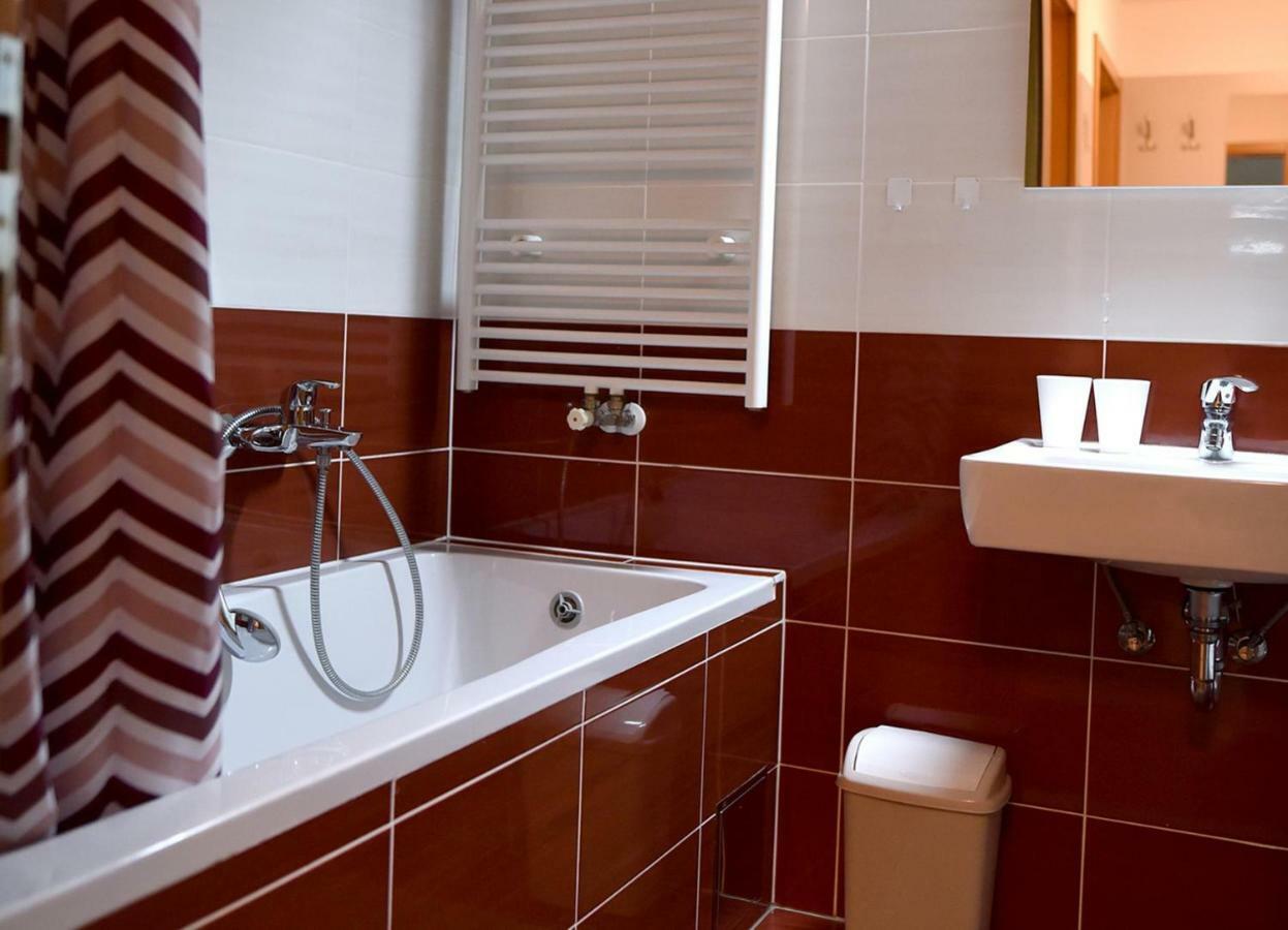 Apartments Dora Zagreb Luaran gambar