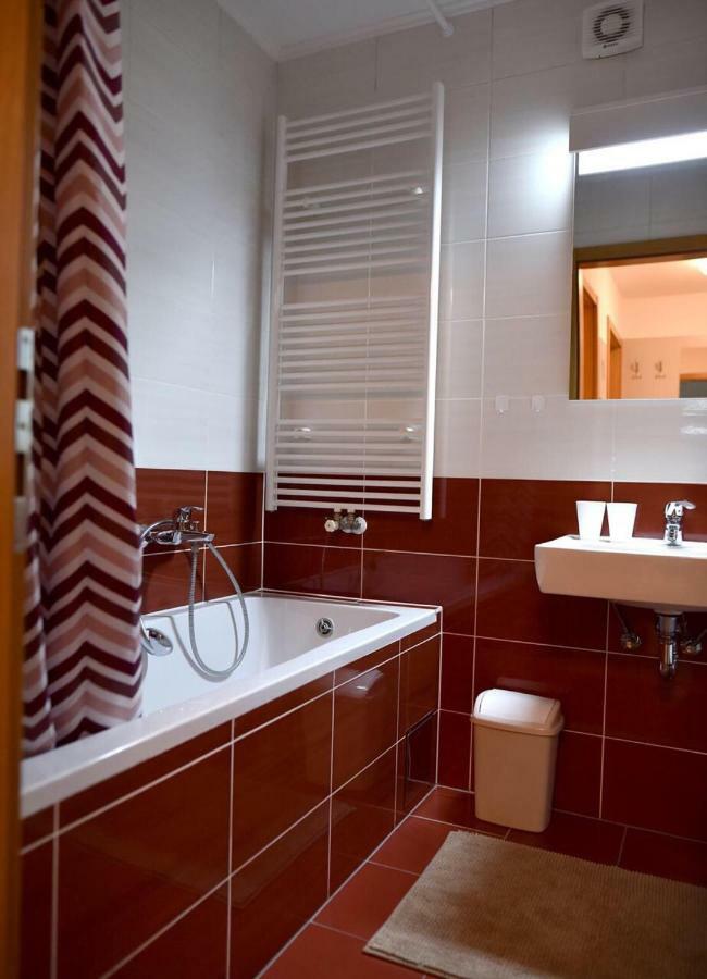 Apartments Dora Zagreb Luaran gambar